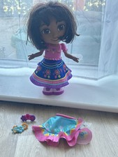 Dora dance with the - dora,