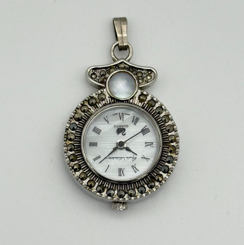 Gloria vanderbilt silver tone - vanderbilt,