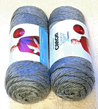 2 Balls x 141g CARON Simply
