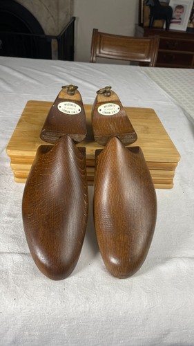 Oak shoe trees - shoe, amazing