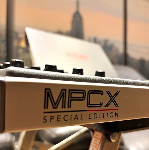 Akai mpc special - x, edition