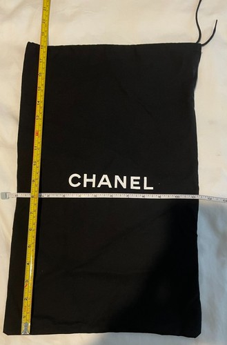Authentic medium size chanel - size,