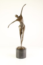 9973424 Bronze Sculpture