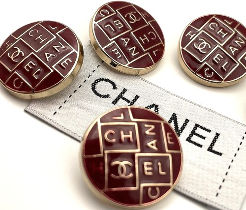 Vintage chanel buttons - 5,