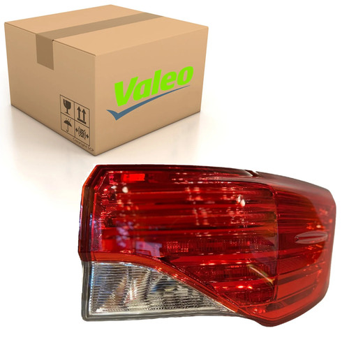 Avensis rear right outer light - outer,
