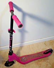 Aero C1 LED Scooter Pinkto Match the Pink 2 Wheel Street Scooter Light up wheels