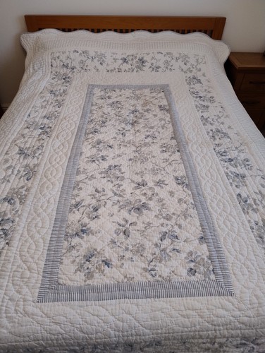 The white company single - white,