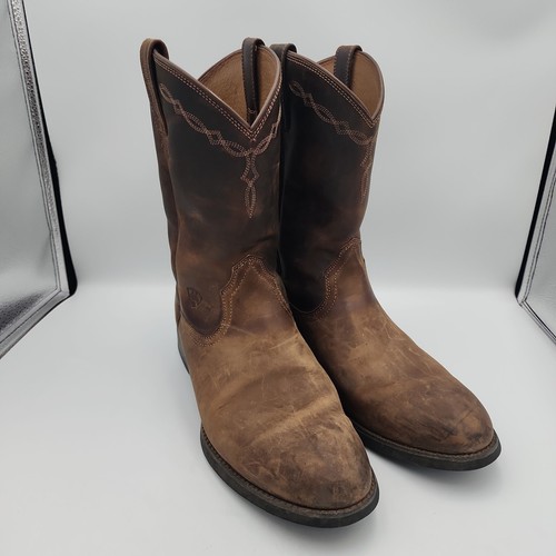 Semi new ariat heritage roper - new,