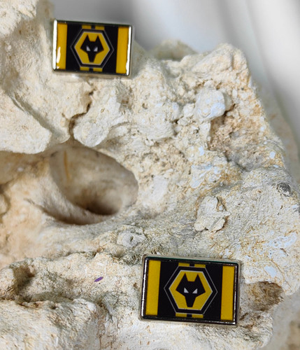 New wolves pin badge - pin,
