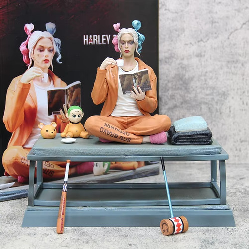 Harley quinn figure statue - figure,