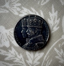 1910 - 1935 George  V & Queen Mary Sterling Silver Official Silver Jubilee Medal