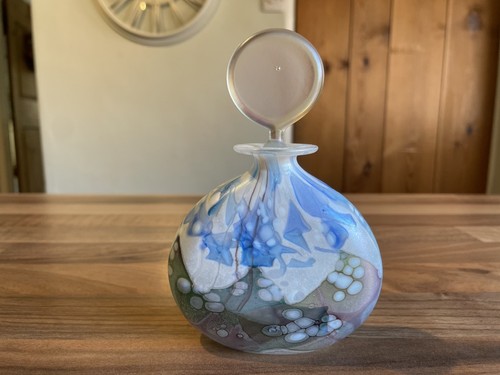 Isle wight glass - of, perfume