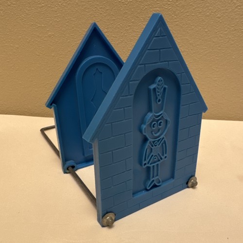 Vtg toy soldier - soldier, bookend