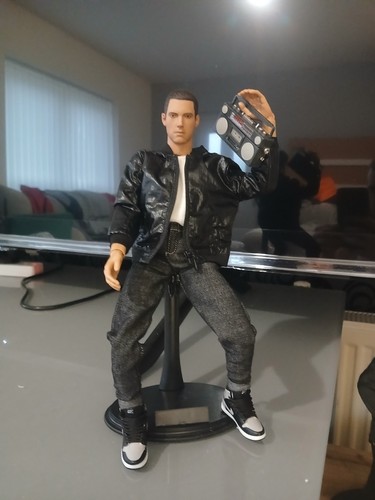 Inch eminem figure 1 - 12,