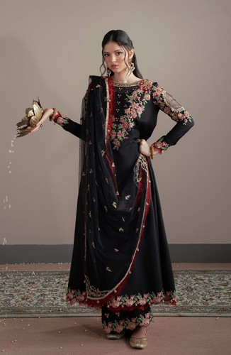 Stunning black linen - black, a-line