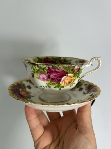 Vintage old country roses - roses, tea