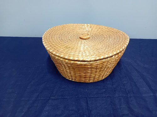 Vintage sewing basket - sewing,