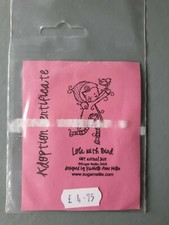 Sugar Nellie lola with bird