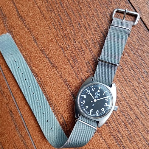 Cwc hand wind military watch - hand-wind,