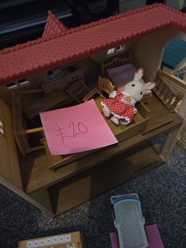 Sylvanian families - sylvanian,