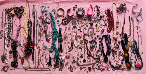 Costume jewellery bulk lot - jewellery,