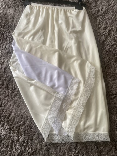 Half slip bundle cream - half,