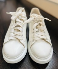 Alexander McQueen Woman’s Oversized Leather Sneaker White/Black EU 39.5/ UK 6.5