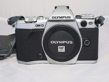 Olympus OM-D E-M5 Mark II Mirrorless Body Only (Silver) body only