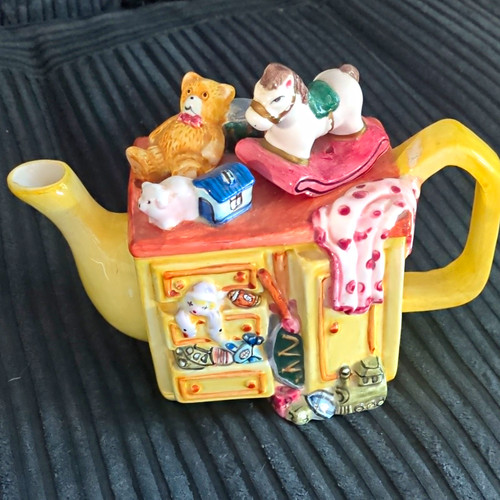 Ceramic novelty toy box teapot - toy,