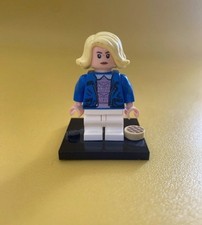 Stranger Things Eleven With Eggo Mini Lego Figure Official (L)