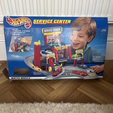 Vintage HOT WHEELS Service Center garage incomplete RARE