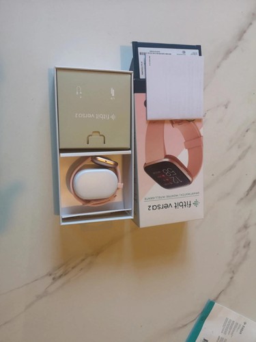Fitbit versa smartwatch - fitbit,