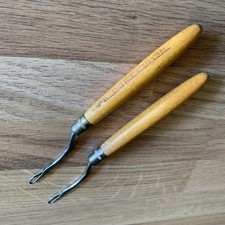 Vintage READICUT Wooden Handle Latch Hook Rug Making Tools x 2 Arts and Crafts 