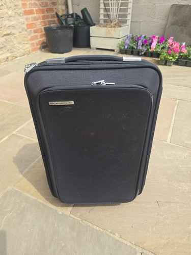 Porsche design traveller - design,