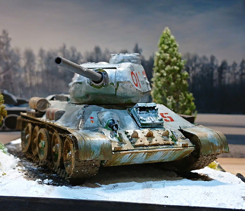 T34 tank diorama winter - 1/35,