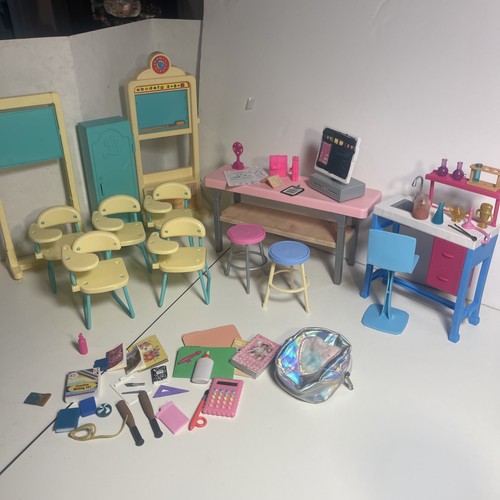 Piece barbie school - piece,