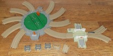 THOMAS TANK ENGINE GULLANE GREEN TIDMOUTH SHED TURNTABLE LEVEL CROSSING BUFFERS
