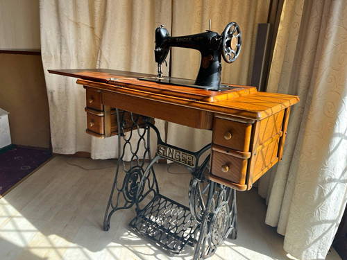 Singer mechanical treadle - mechanical,
