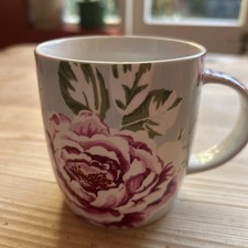Churchill Antique Rose Large