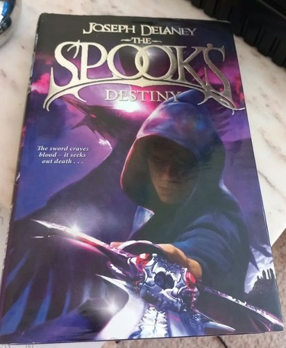 Spooks destiny joseph delaney - spooks,