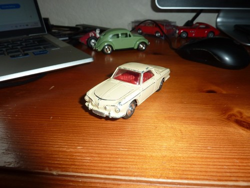 1960s vintage corgi - vw, 1500