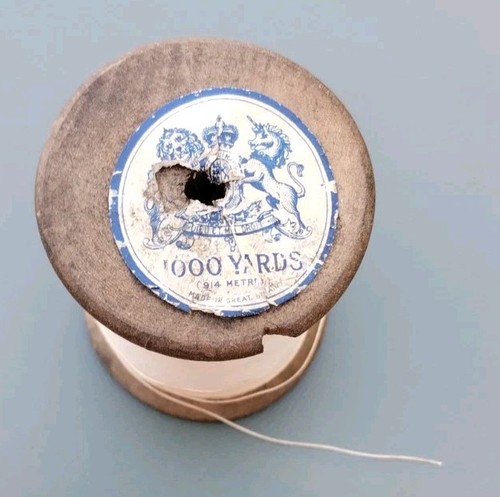 Vintage wooden thread reel