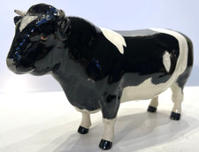 BESWICK FRIESIAN BULL