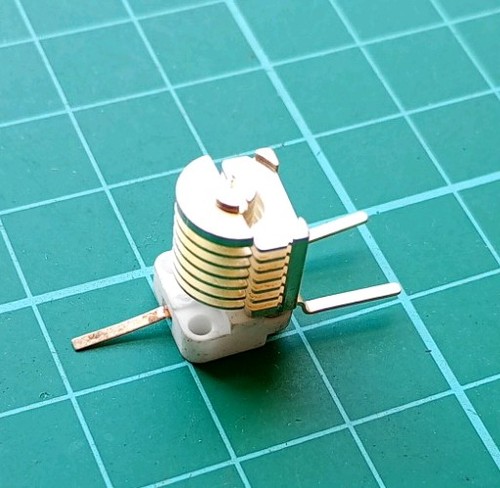 Variable capacitor air spaced - capacitor,