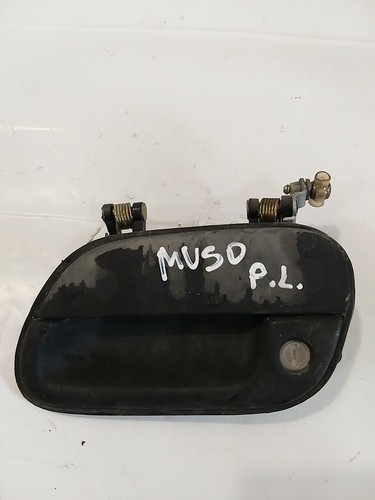 Daewoo musso front - front, left