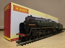 Hornby R2846 BR Clan Class 72000 Clan Buchanan BR Green Early Emblem New