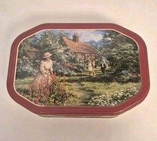 Vintage Tin "Country Garden"