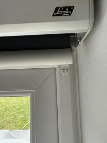 Motorised roller blind - motorised,