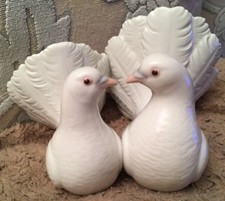 Lladro Pair Of White Doves Figurine 1169