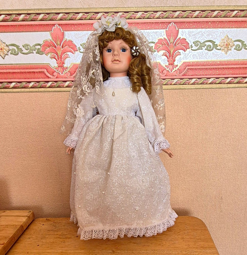 Vintage porcelain bride - porcelain, bride/